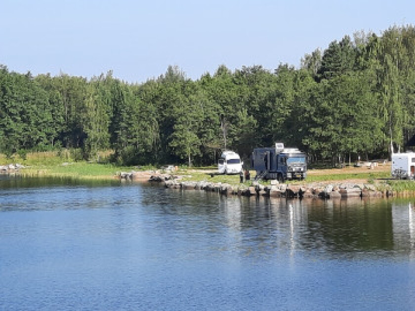 CAMPING OCH STALLPLATSER FOR HUSBILAR HUSVAGNAR