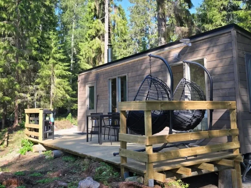 stuga vid Kastminnehamn